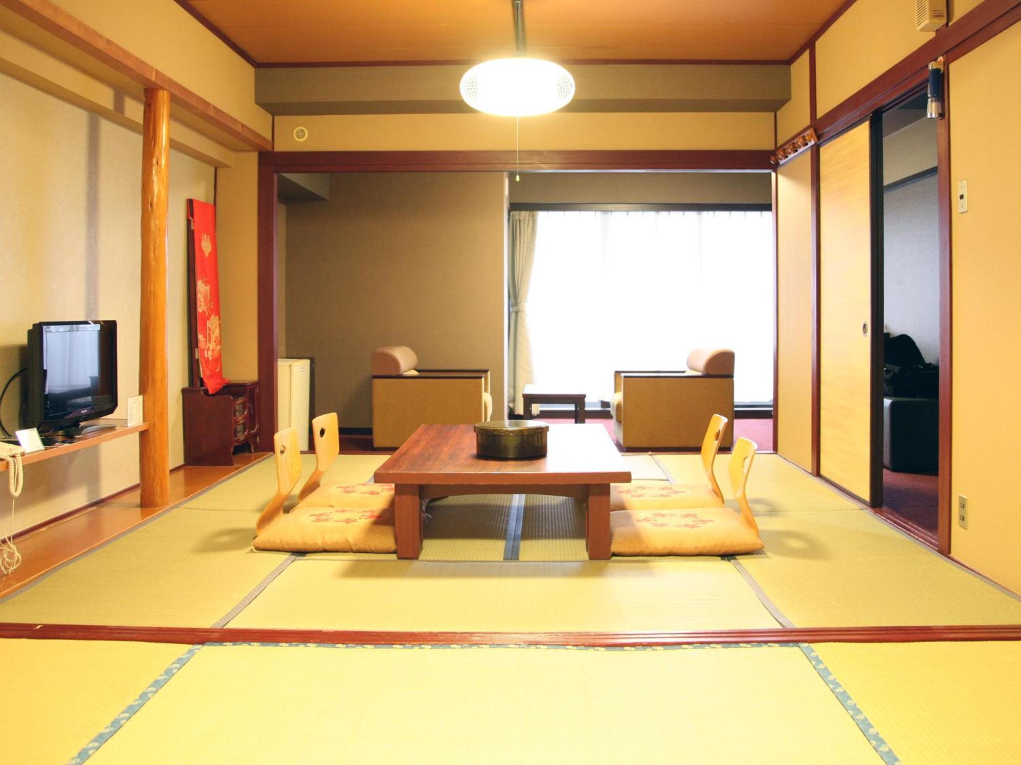 Hotel Kirishima Castle מראה חיצוני תמונה