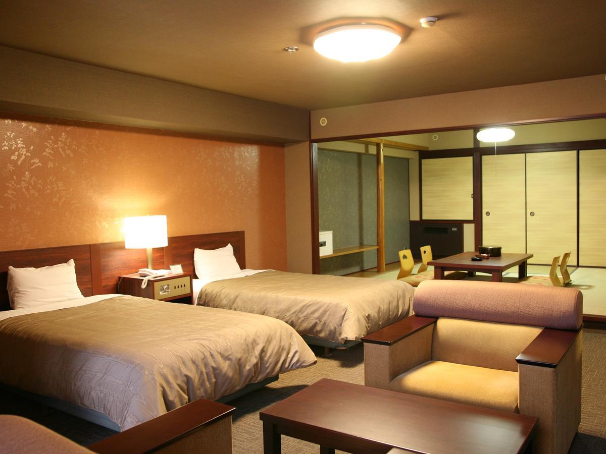 Hotel Kirishima Castle מראה חיצוני תמונה